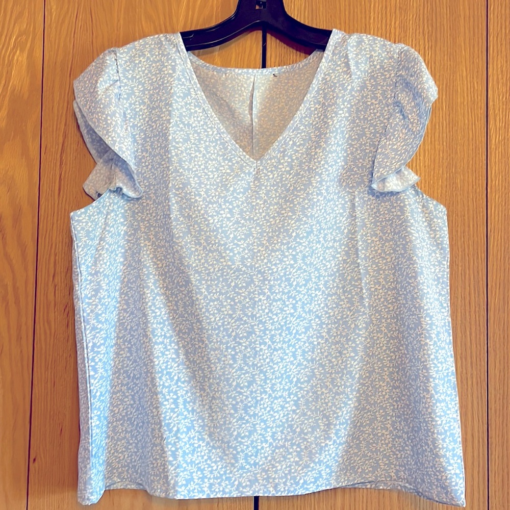 Blue Ditsy Floral top Size L